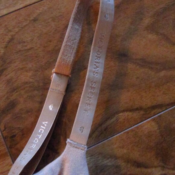 Victoria's Secret Beige Cotton Unlined Perfect Coverage Bra Size 38B - Picture 4 of 7